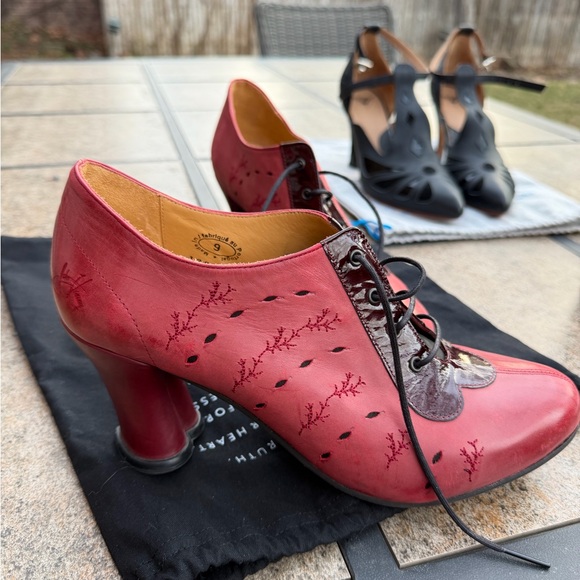 John Fluevog Red Leather Heels Women’s Size 9 - Picture 3 of 9